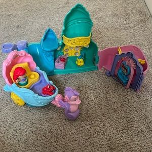 Fisher price little people Ariel castle and carriage
